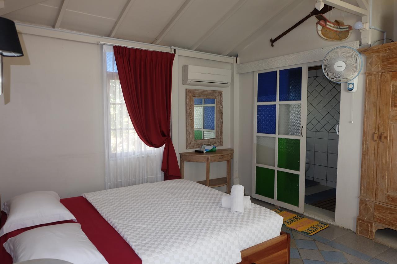 Villa Isabella Putri B&B Jepara Exterior photo